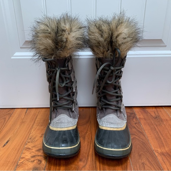 Sorel Joan of Arctic Fur Trim Boots 7 - Picture 4 of 11